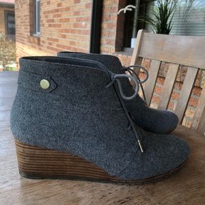 Dr. Scholl’s Conquer Wedge Boot